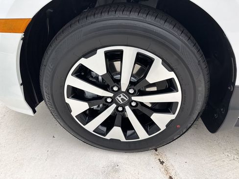 New 2026 Honda Odyssey EX-L image 4