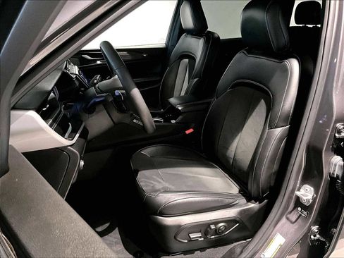 Used 2023 Jeep Grand Cherokee Altitude image 8