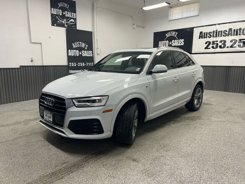 Used 2016 Audi Q3 2.0T Prestige AWD/4WD image 3