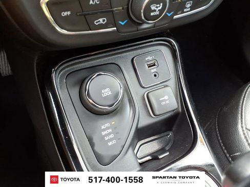 Used 2020 Jeep Compass Limited AWD/4WD image 23