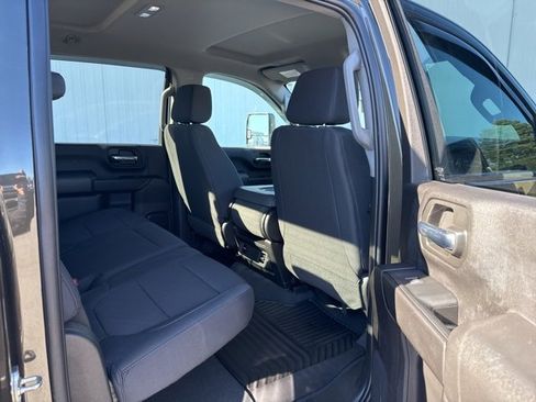 Used 2023 Chevrolet Silverado 2500 Custom w/ Custom Convenience Package image 18