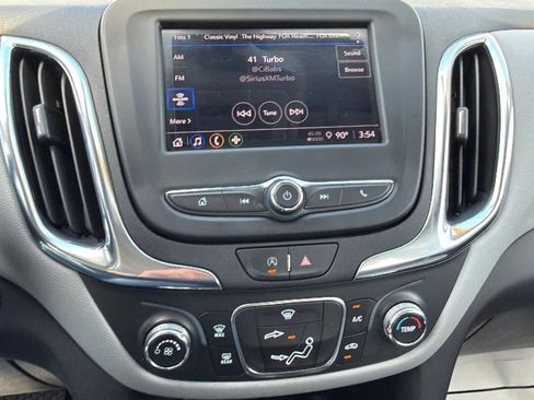 Used 2023 Chevrolet Equinox LS AWD/4WD image 14