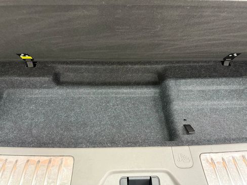 Used 2017 INFINITI QX80 Sport Utility 4D image 60