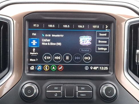 Used 2020 Chevrolet Silverado 1500 High Country w/ Technology Package AWD/4WD image 17