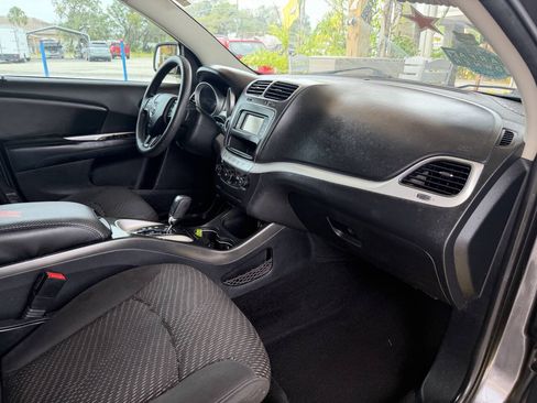 Used 2015 Dodge Journey SE w/ Quick Order Package 22F SE FWD image 5