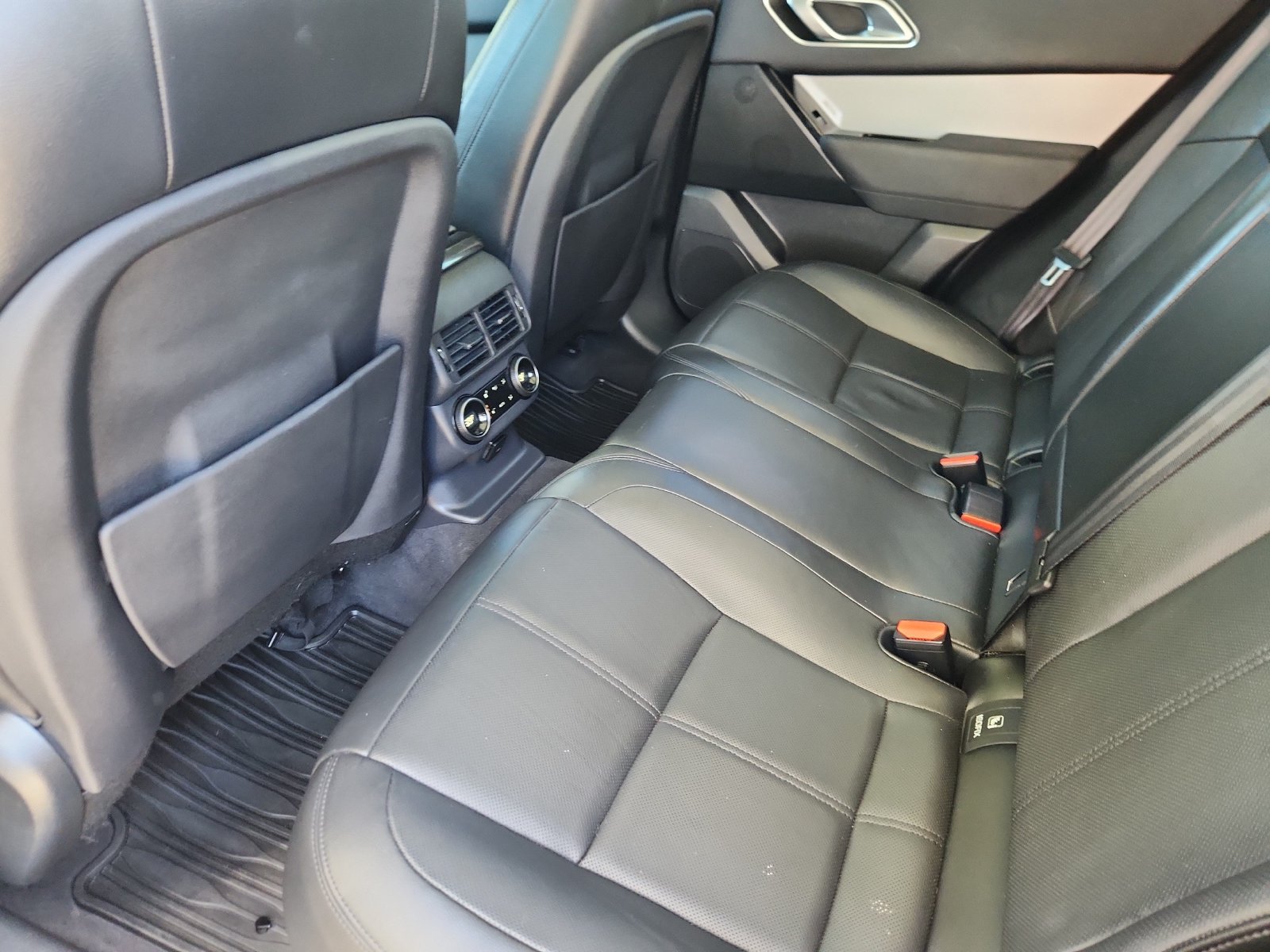 Used 2024 Land Rover Range Rover Velar S AWD/4WD image 11