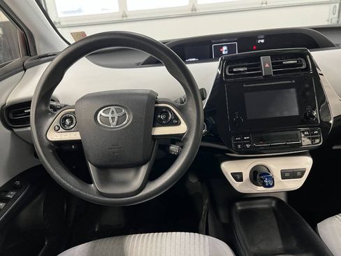 Used 2016 Toyota Prius Two FWD image 8
