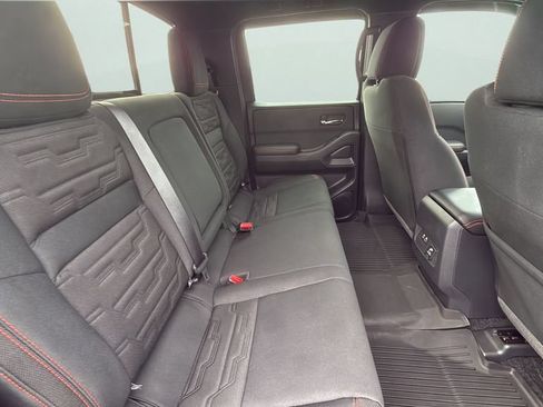 Used 2025 Nissan Frontier Pro-X w/ Pro Convenience Package RWD image 13