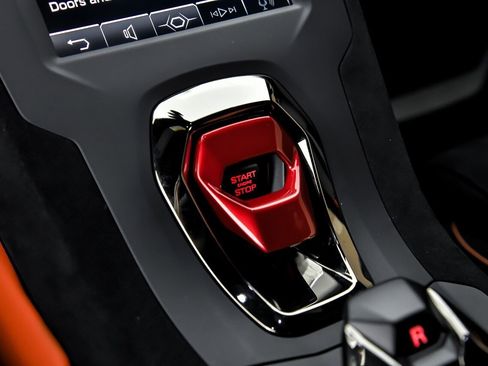 Used 2021 Lamborghini Huracan STO image 39