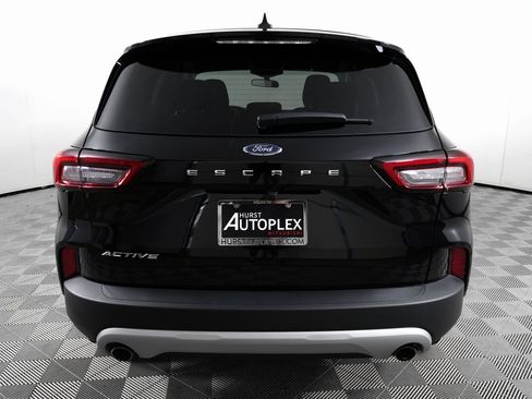 Used 2023 Ford Escape Active image 6