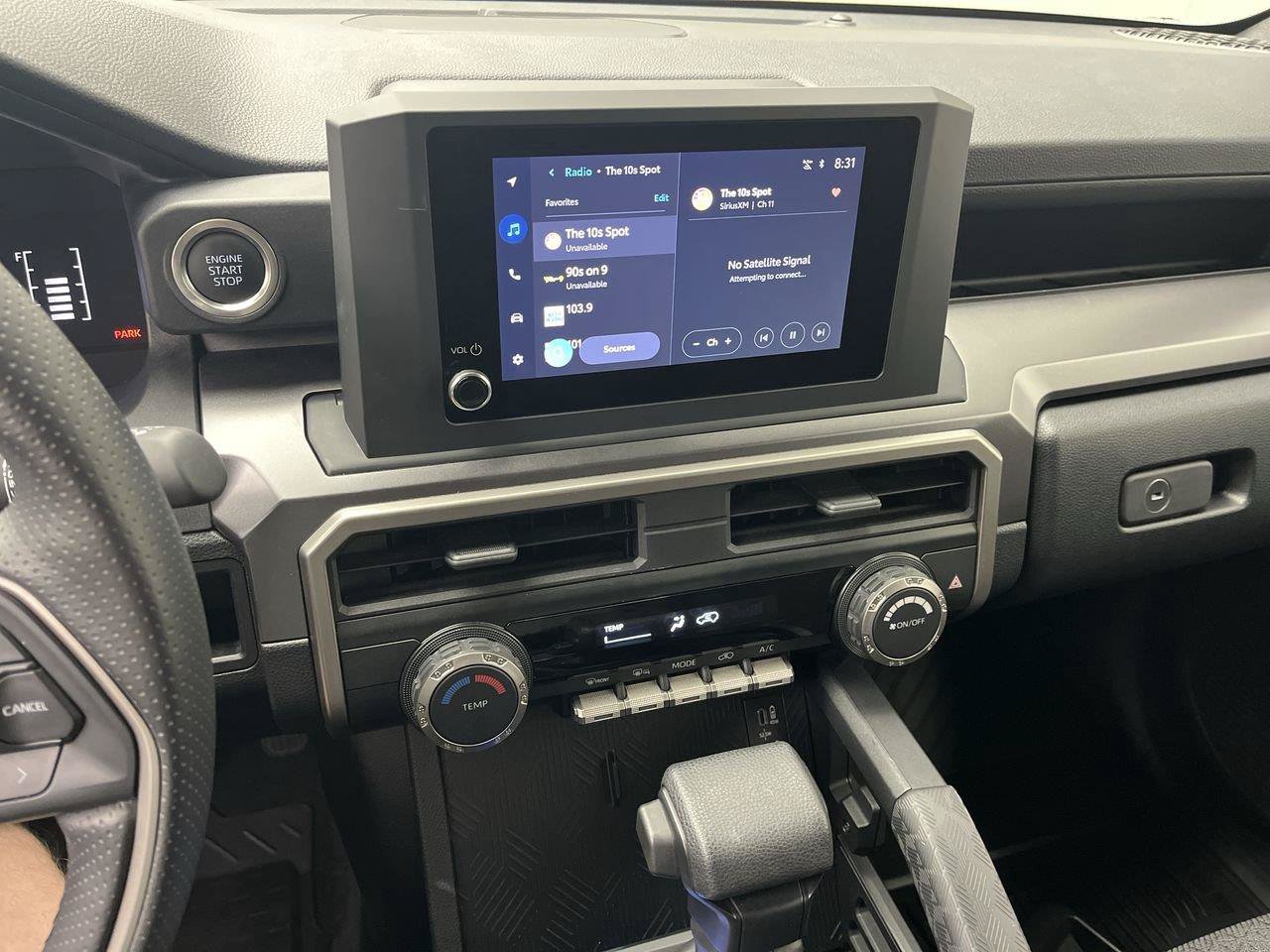 Used 2025 Toyota 4Runner SR5 AWD/4WD image 15