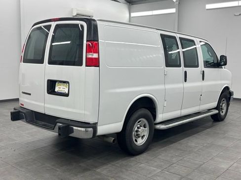 Used 2024 Chevrolet Express 2500 w/ Driver Convenience Package RWD image 2