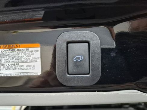 Used 2017 Toyota Sienna XLE Premium FWD image 13