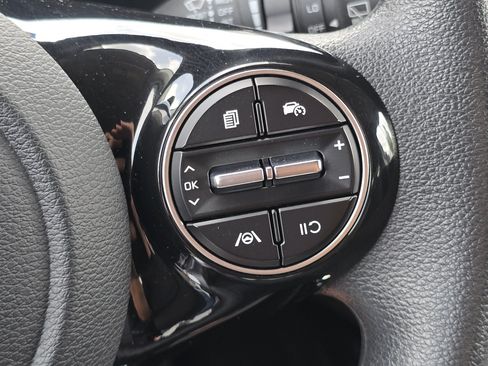 Used 2024 Kia Soul S FWD image 13