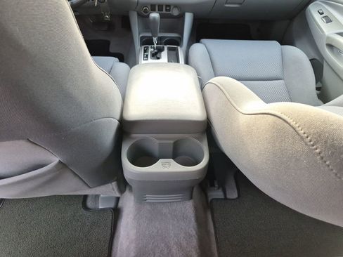 Used 2011 Toyota Tacoma PreRunner w/ TRD Off-Road Pkg RWD image 30