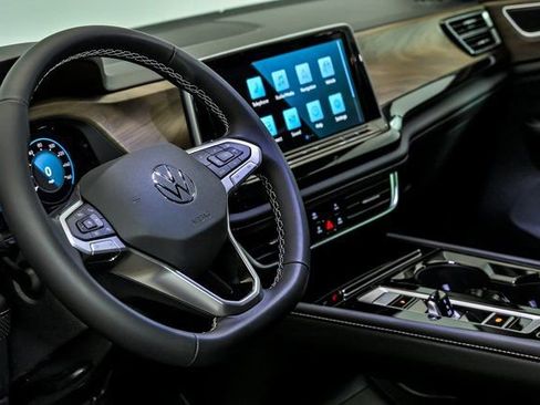 New 2026 Volkswagen Atlas SE AWD/4WD image 9