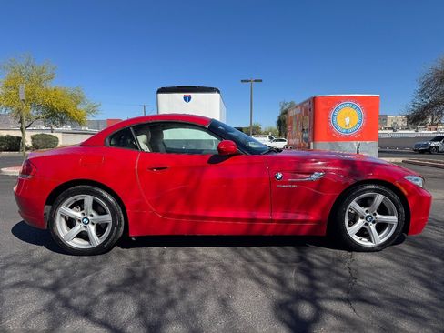 Used 2015 BMW Z4 sDrive28i image 6