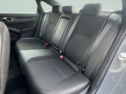 Used 2025 Honda Civic Sport Touring image 9
