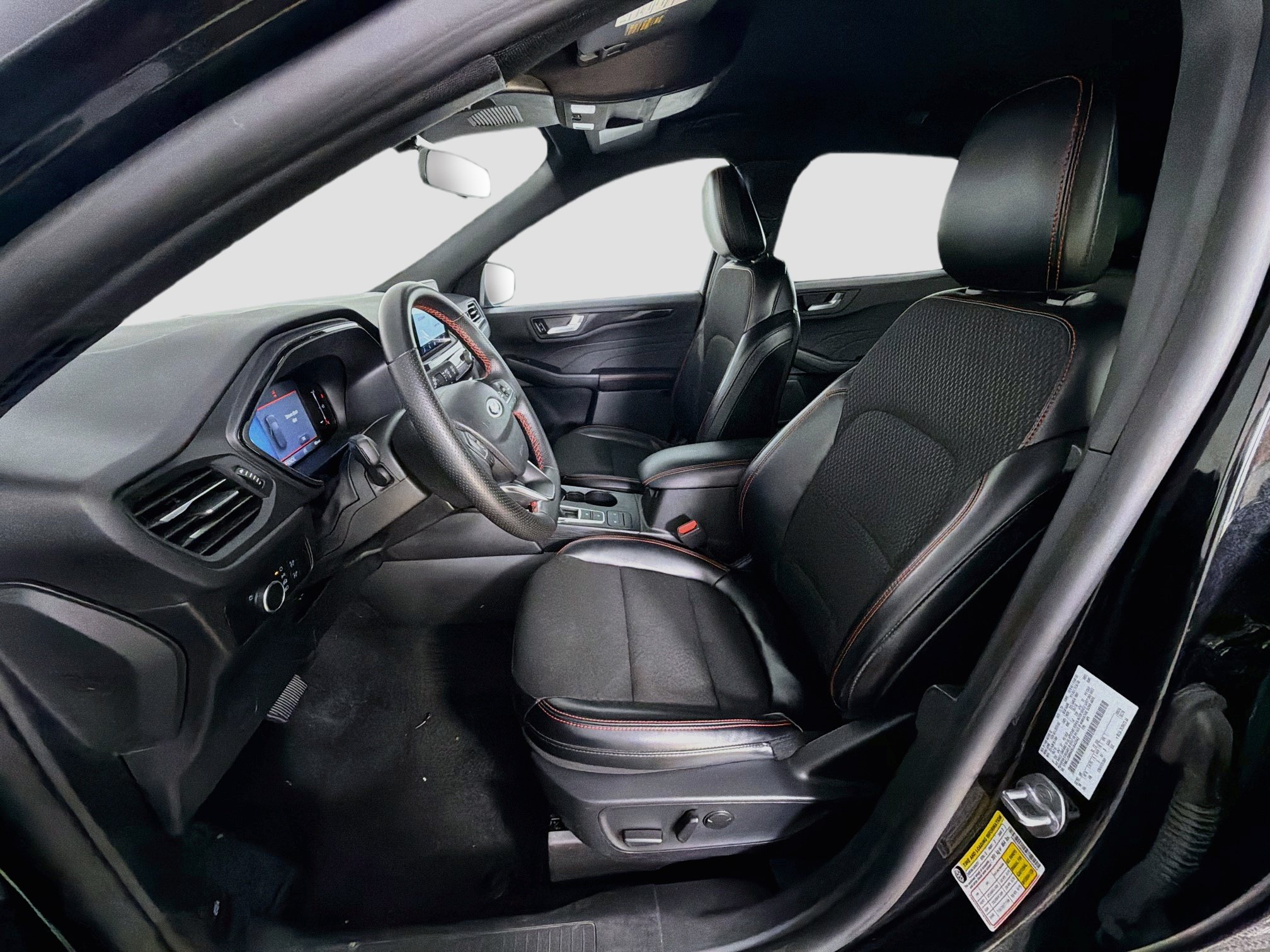 Used 2025 Ford Escape ST-Line FWD image 13