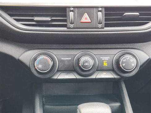 Certified 2023 Kia Forte LXS image 19