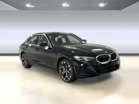Used 2026 BMW 330i Sedan w/ Convenience Package RWD image 5