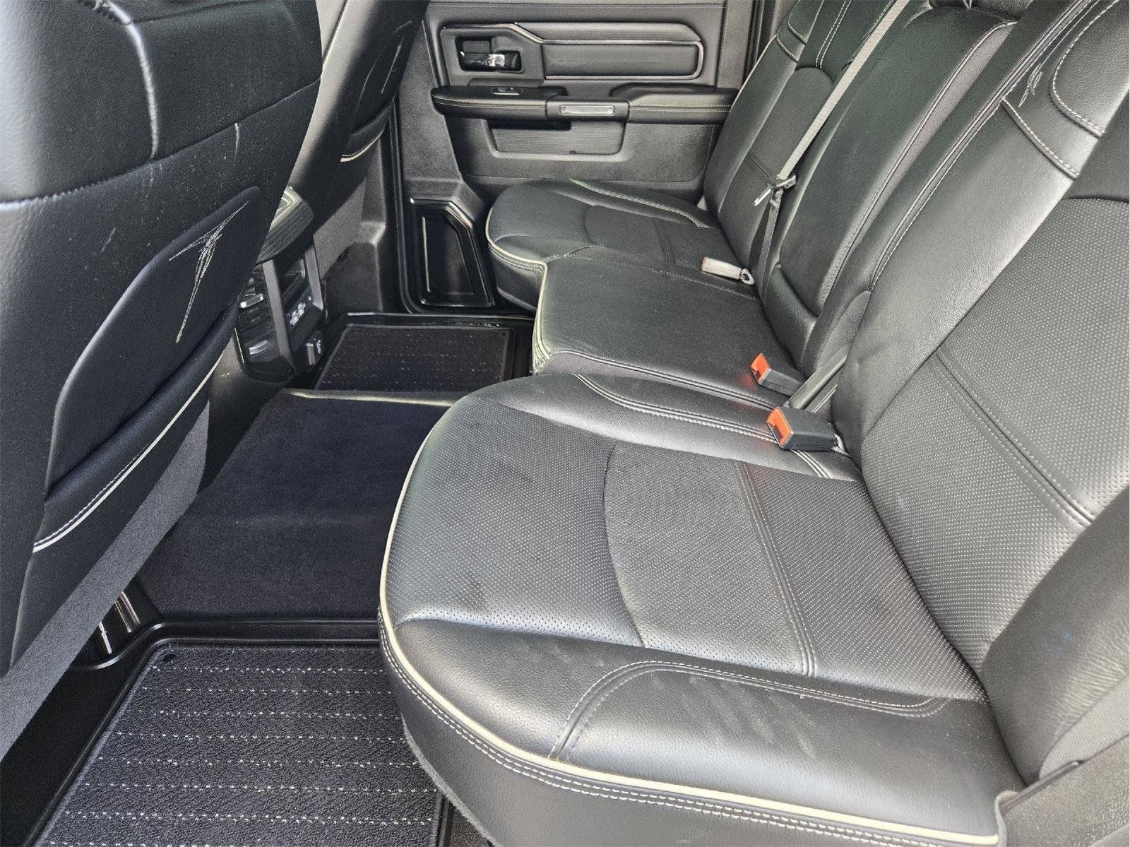Used 2024 RAM 3500 Limited AWD/4WD image 29