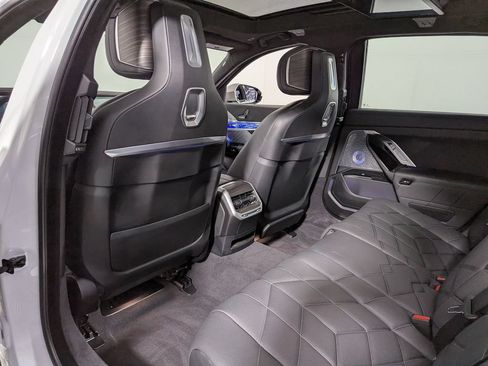 Certified 2024 BMW 760i xDrive AWD/4WD image 56