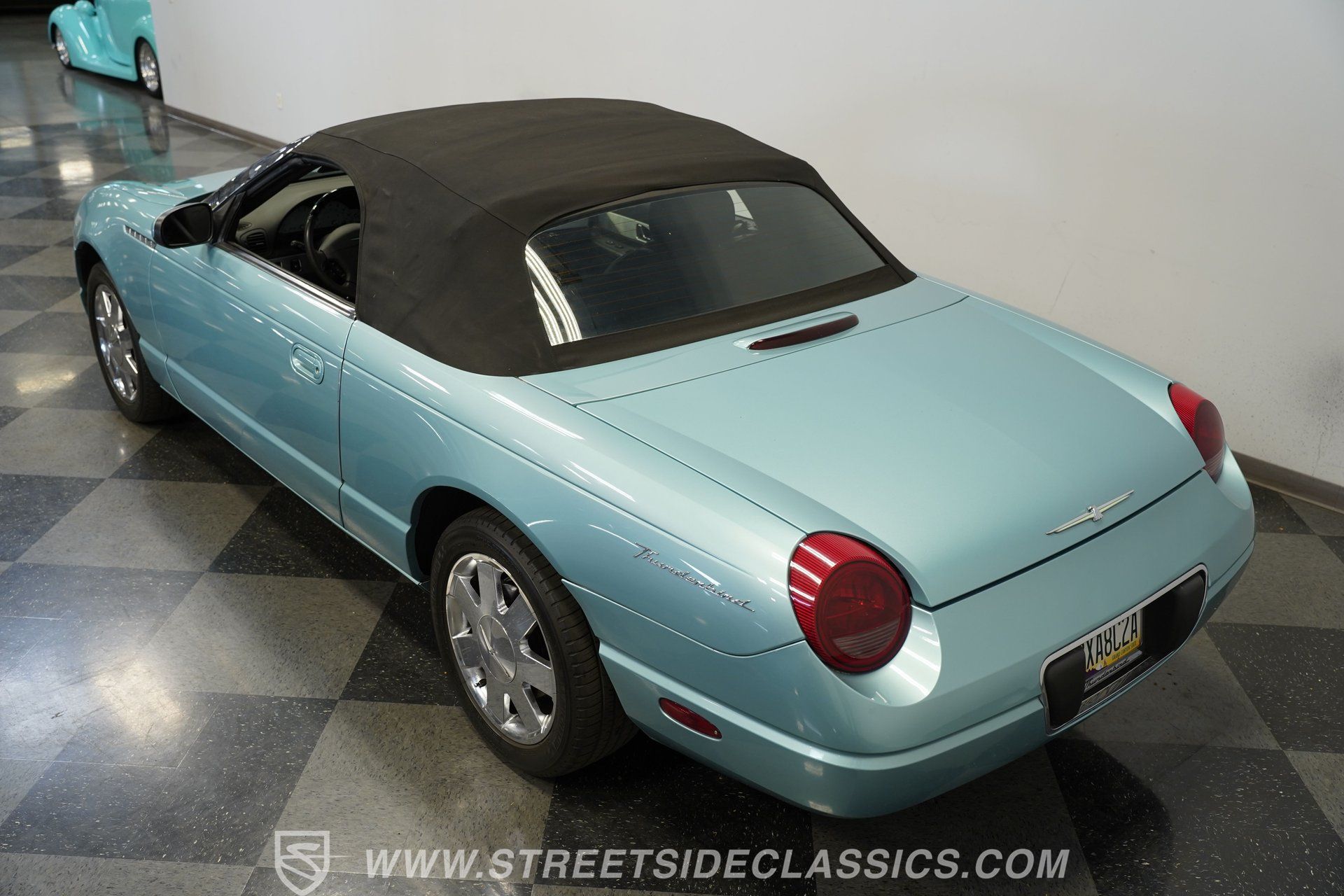 Used 2002 Ford Thunderbird RWD image 31