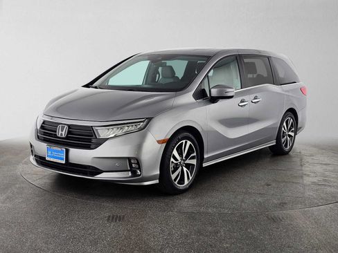 Used 2023 Honda Odyssey Touring image 7