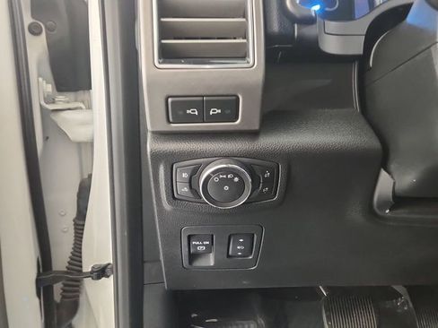 Used 2018 Ford F150 Limited w/ Trailer Tow Package image 27