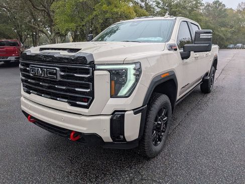 New 2026 GMC Sierra 2500 AT4 w/ AT4 Premium Plus Package image 9