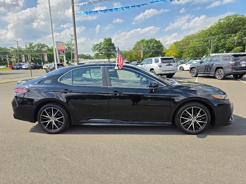 Used 2024 Toyota Camry SE w/ Cold Weather Package AWD/4WD image 8