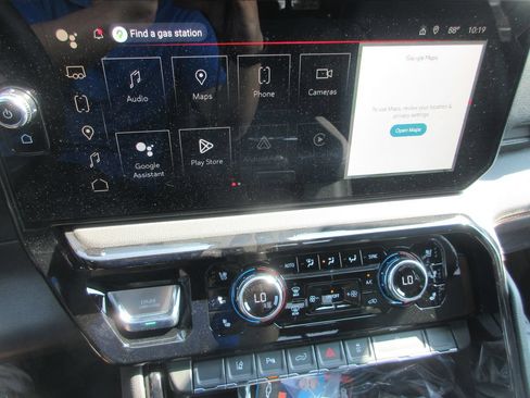 New 2026 GMC Sierra 2500 AT4 w/ AT4 Premium Plus Package AWD/4WD image 20