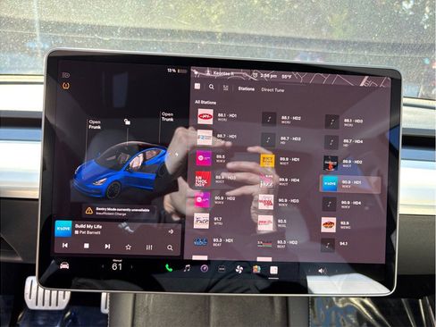 Used 2021 Tesla Model 3 Performance image 24