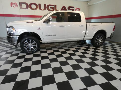 Used 2021 RAM 2500 Limited AWD/4WD image 1