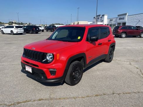 Used 2020 Jeep Renegade Sport image 2