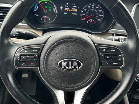Used 2017 Kia Optima Premium w/ Hybrid Convenience Package FWD image 21