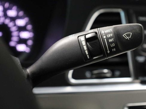 Used 2015 Hyundai Sonata SE w/ Option Group 02 image 25