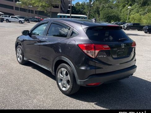 Used 2017 Honda HR-V EX image 3