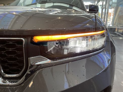 New 2025 Jeep Grand Cherokee Laredo X w/ Luxury Tech Group I RWD image 5