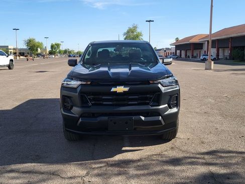 Used 2024 Chevrolet Colorado W/T RWD image 3