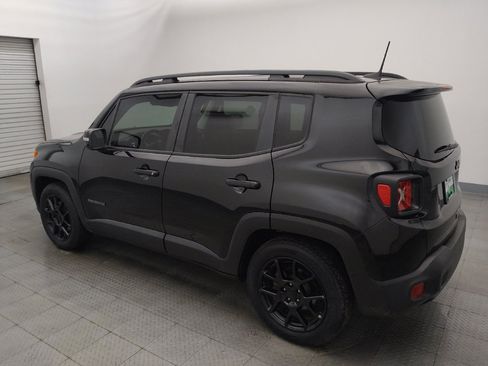 Used 2020 Jeep Renegade Altitude FWD image 3