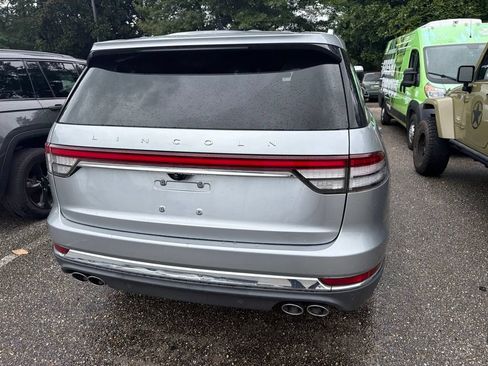 Used 2022 Lincoln Aviator Reserve w/ Elements Package Plus RWD image 4