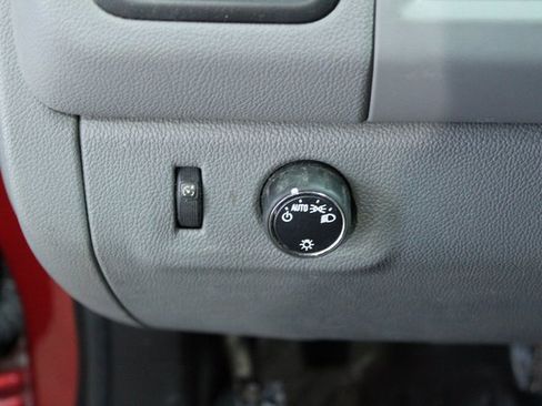 Used 2016 GMC Canyon Base 4D Crew Cab image 11