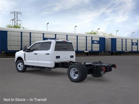 New 2026 Ford F350 XL w/ XL Chrome Package image 4