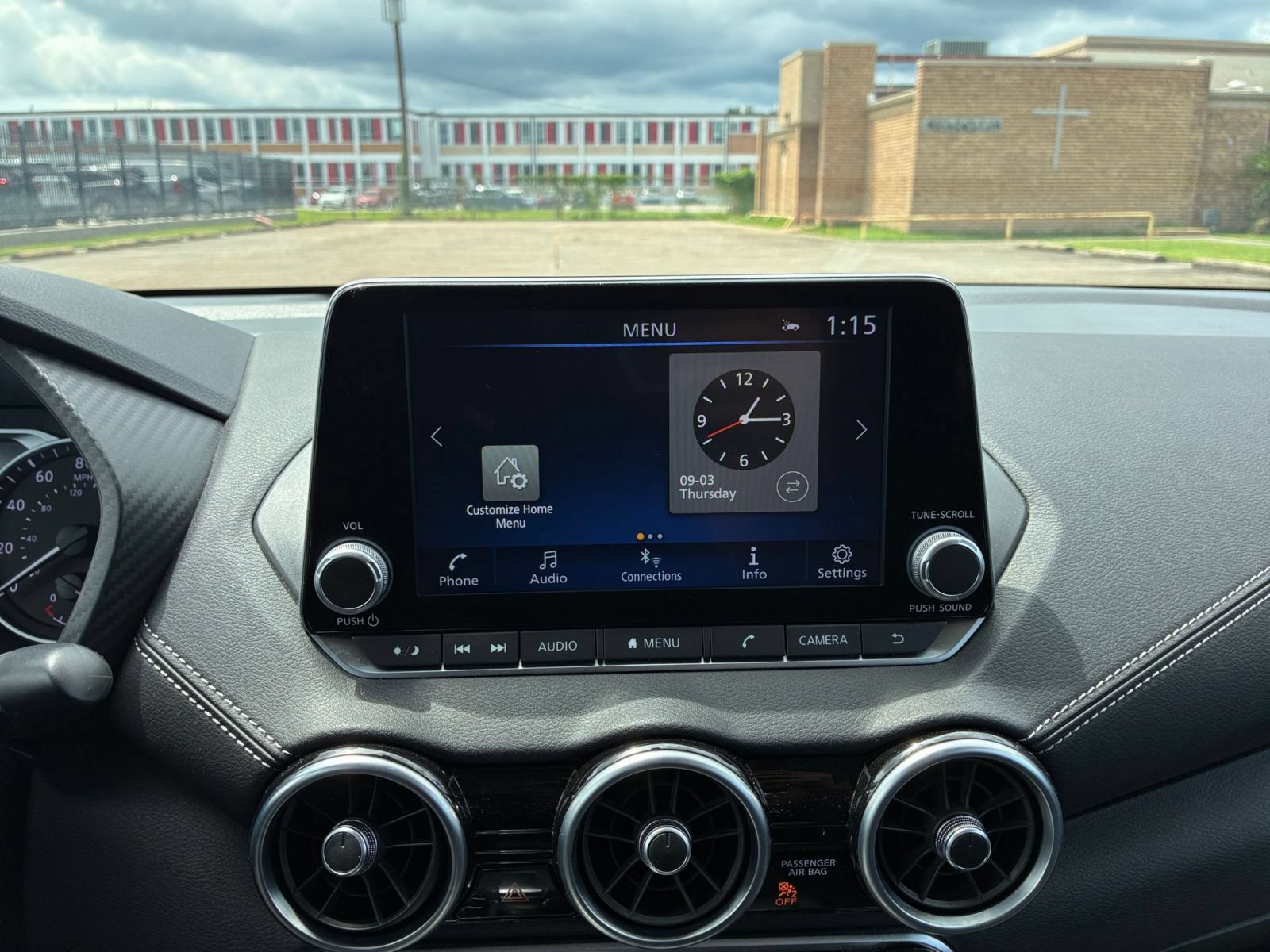 Used 2025 Nissan Sentra SV FWD image 19
