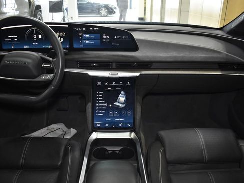 Used 2023 Lucid Air Grand Touring image 22