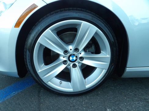 Used 2011 BMW 328i Coupe image 12