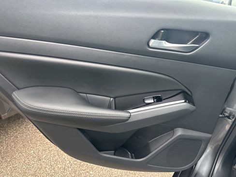 Used 2025 Nissan Altima 2.5 SL image 30