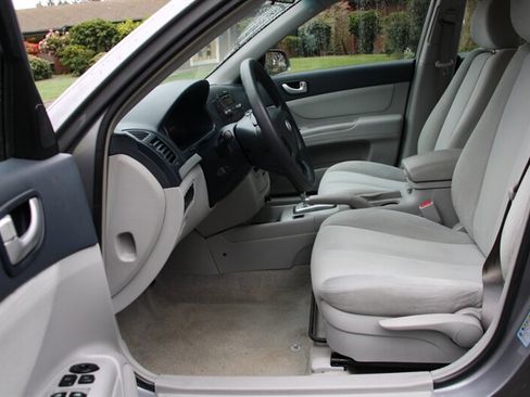 Used 2008 Hyundai Sonata GLS FWD image 3